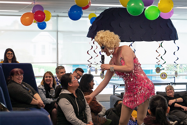 photo of drag queen at Yellow