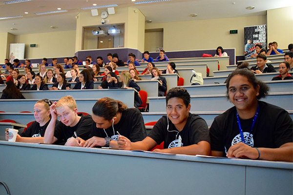 Maori students in university lecture